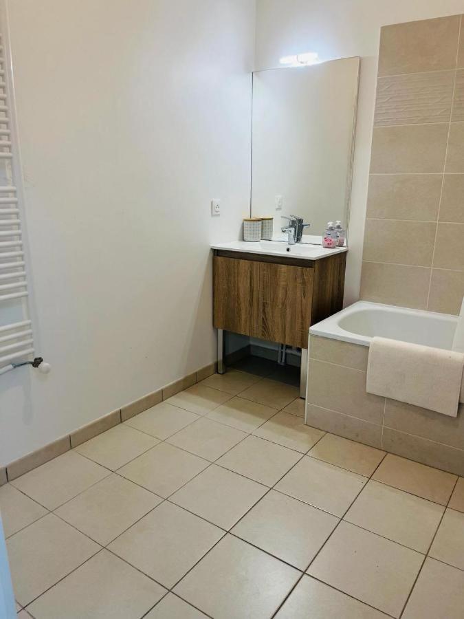 Spacieux Appart Terrasse Metro Hopital 4Pers Wifi Villejuif Dış mekan fotoğraf