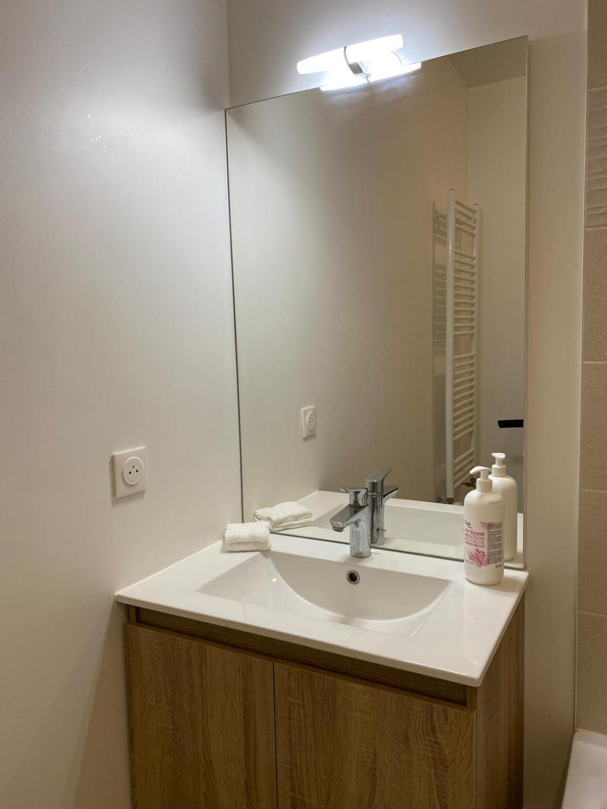 Spacieux Appart Terrasse Metro Hopital 4Pers Wifi Villejuif Dış mekan fotoğraf